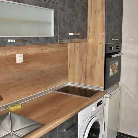 иглика апарт Nesebar