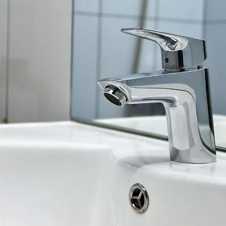 иглика апарт *