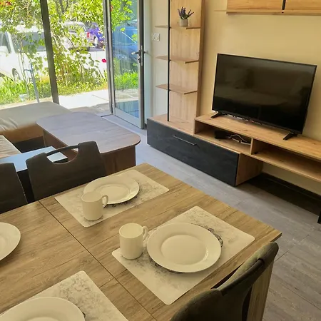 иглика апарт Apartment Nesebar