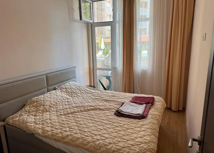 центр солнечного берега Σάνι Μπιτς